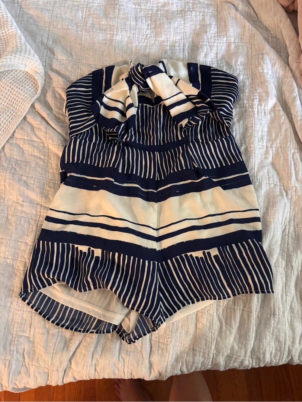 Lulus navy and white romper